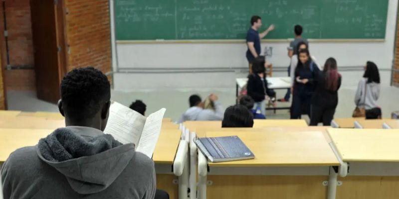 Entenda críticas ao PL do ensino médio no Congresso Nacional