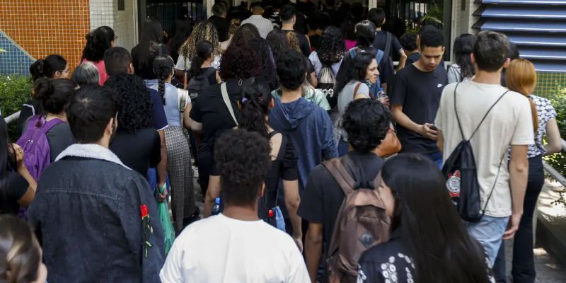 Estudantes podem consultar Pé-de-Meia a partir de quarta-feira