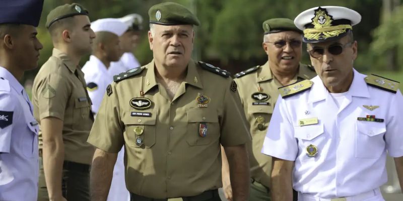 Ex-comandante do Exército confirma intenção golpista de Bolsonaro