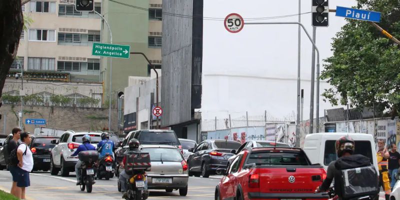 Falta de energia em SP faz empresas dispensarem funcionários mais cedo