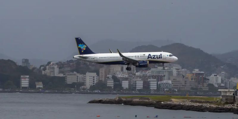 Fiscais apuram condições de trabalho em aeroportos do Rio