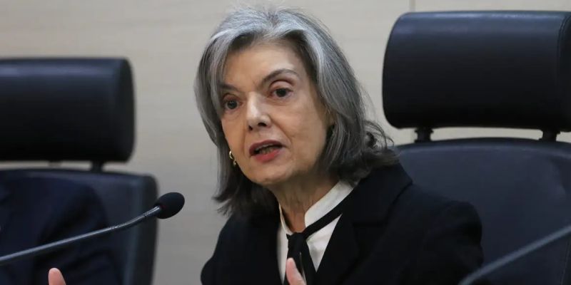 "Não é fácil para mulher chegar a qualquer cargo", diz Cármen Lúcia