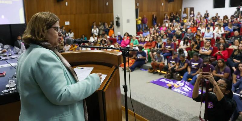 Programa quer incluir mulheres no mercado de trabalho de TI e ciência