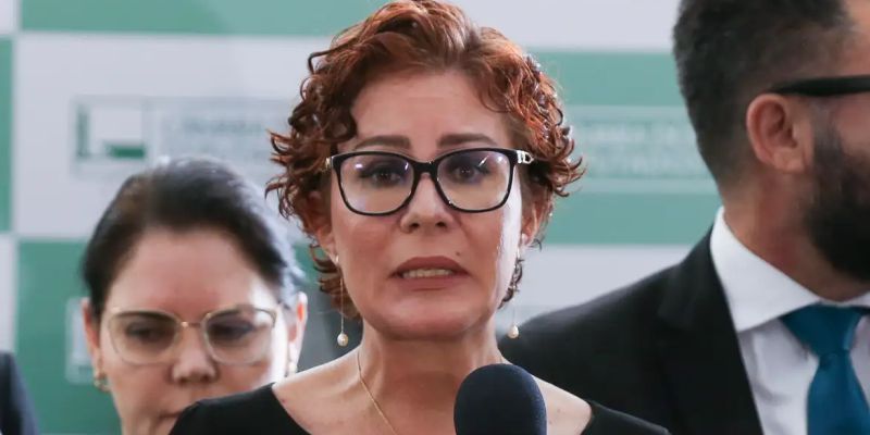 Carla Zambelli é indiciada pela PF por invasão de site do CNJ