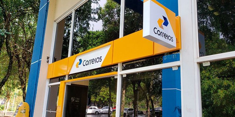 Desenrola leva mais de 5 mil pessoas aos Correios para negociar dívida