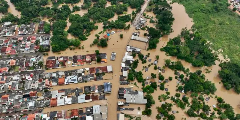 Enchentes levam governo do Acre a decretar emergência em saúde pública