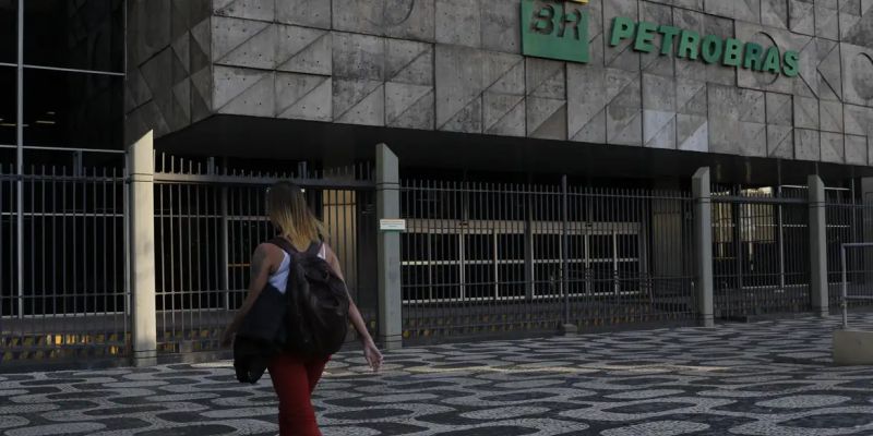 Entenda a disputa por dividendos da Petrobras que derrubou ações