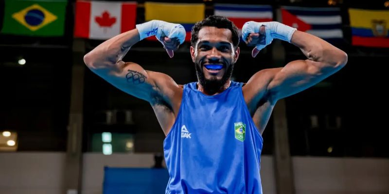 Luiz Oliveira vence na 1ª luta do Brasil no Pré-Olímpico de Boxe