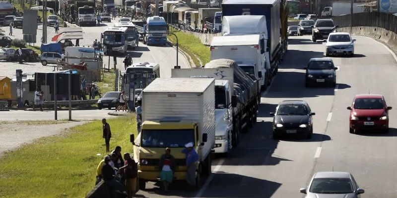 Primeiro prazo para exame toxicológico de motoristas vence neste mês