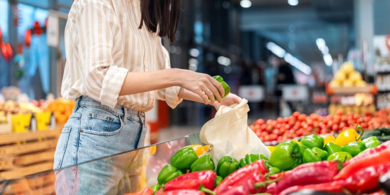 Renda habitual média dos brasileiros cresceu 3,1% de 2022 para 2023