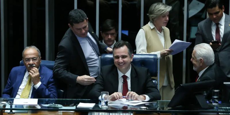 Senado aprova projeto com normas para ensino em tempo integral