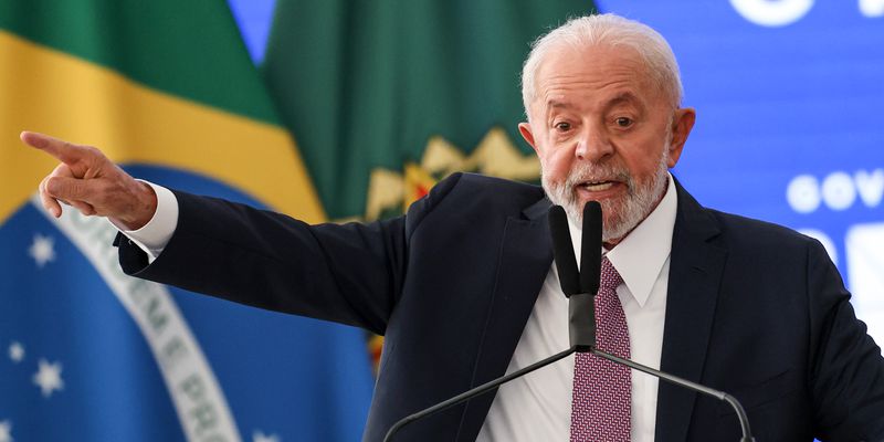 Lula anuncia inclusão de 1,2 milhão de alunos no Pé-de-Meia