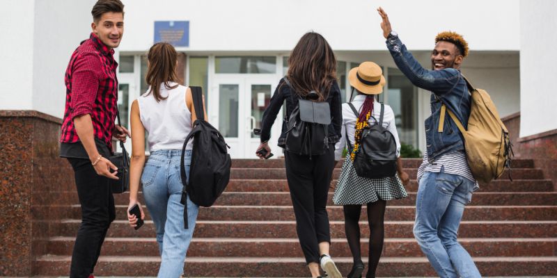 Pedidos de isenção da taxa do Enem podem ser feitos até sexta-feira