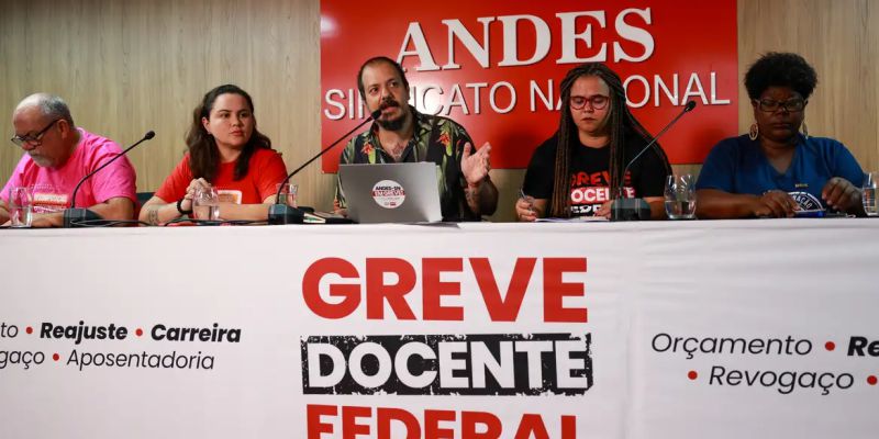 Universidades e institutos federais de ensino superior mantêm greve