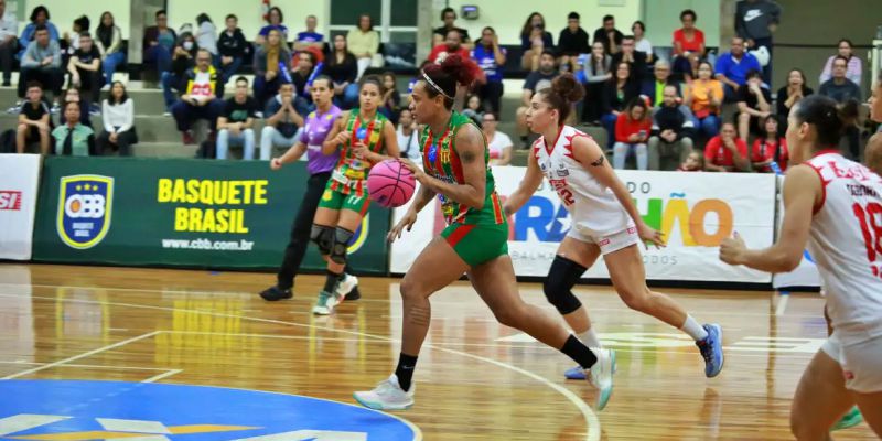 Sampaio vence Sesi e assume liderança da Liga de Basquete Feminino