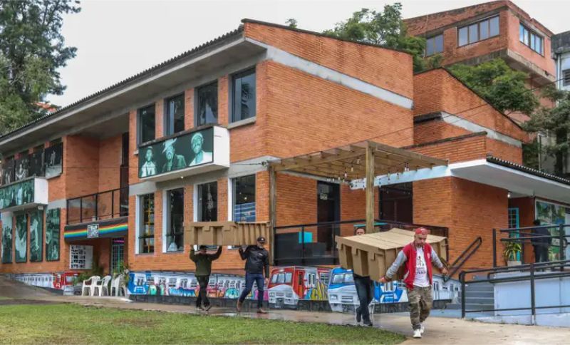 Museu da Cultura Hip Hop tornou-se central para recebimento e destinação de doações no RS. Foto: Rafa Neddermeyer/Agência Brasil