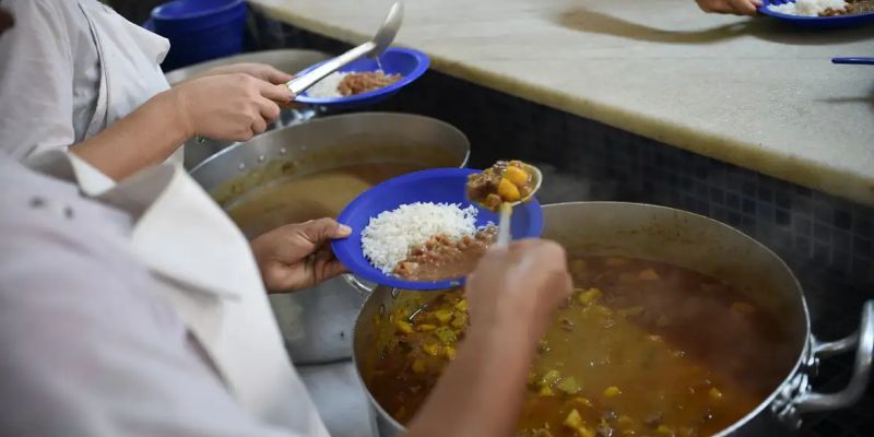 Mapa aponta que quase meio milhão de cariocas passam fome