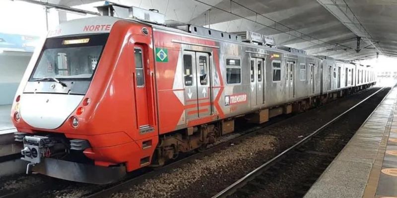 Ainda afetado por cheias, metrô volta a operar na grande Porto Alegre