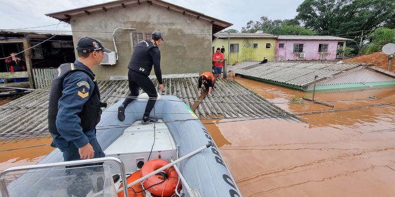 Governos federal e do RS reforçam que resgates são prioridade 