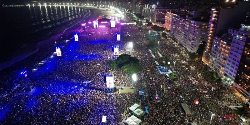 Show de Madonna reúne 1,6 milhão de pessoas em Copacabana