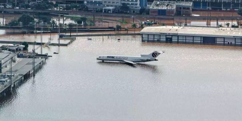 Com voos cancelados, aeroporto de Porto Alegre permanece fechado