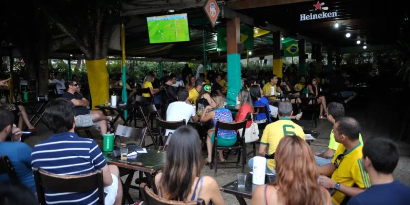 Setor de bares e restaurantes espera faturar mais no Dia dos Namorados