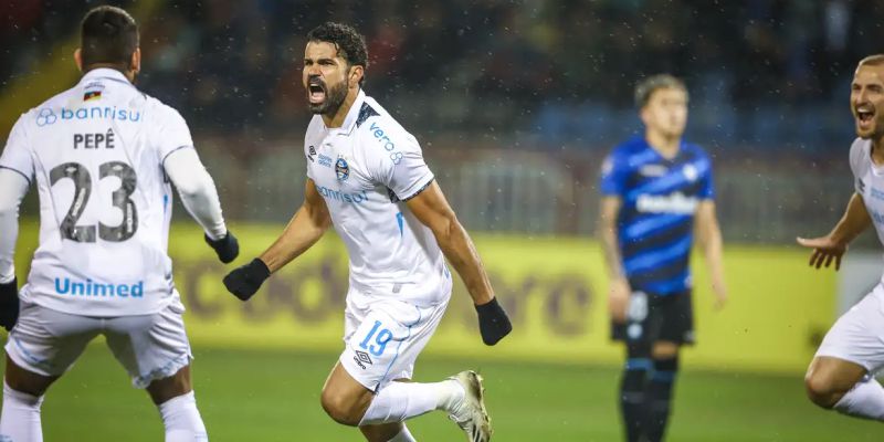 Grêmio derrota Huachipato para se garantir nas oitavas da Libertadores