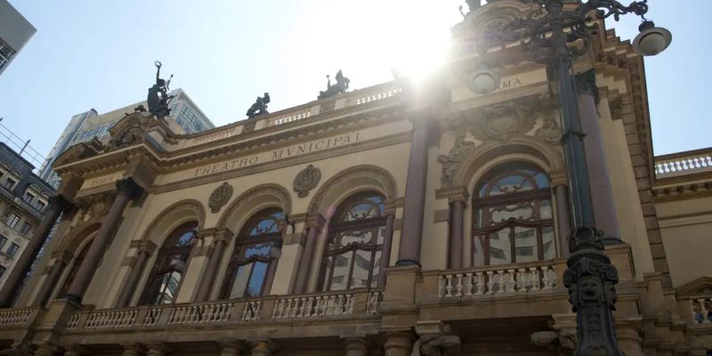 Evento de ópera celebra cultura italiana no Theatro Municipal de SP