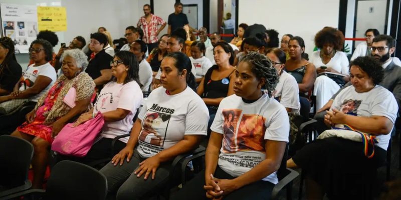 Esperança de justiça une mães de vítimas da violência policial no Rio