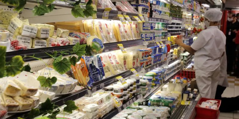 Indústria de alimentos do Brasil gera 70 mil vagas de emprego em 2023